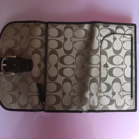 Coach Wallet - Picture 5 of 5